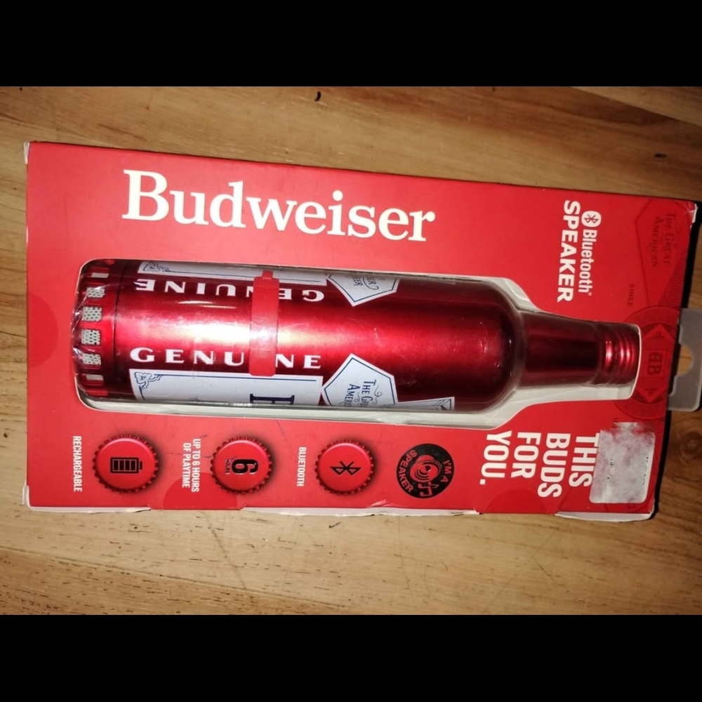 Budweiser Red and White Bluetooth Speaker